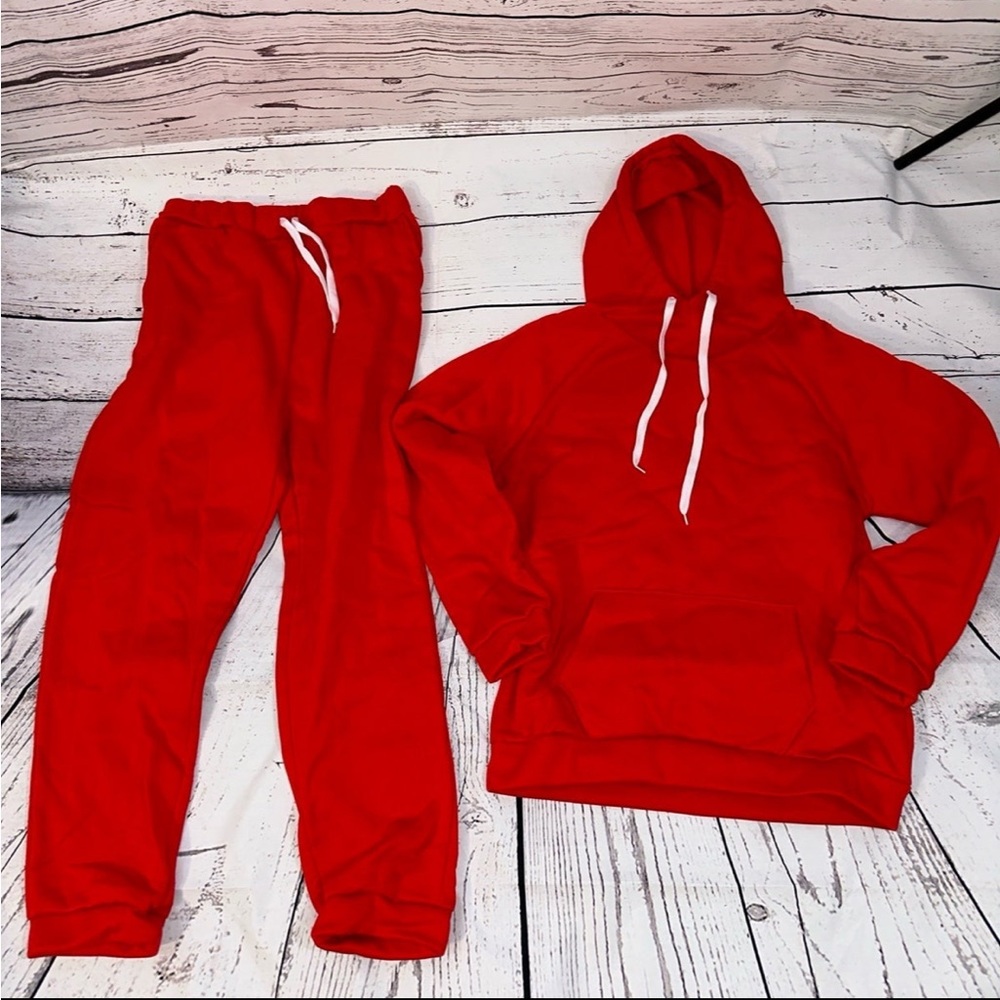 NEW - Matching Hoodie & Sweatpants 
Women’s size - Large